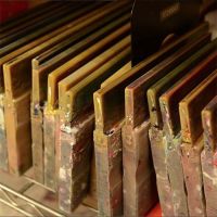 インクが付いたスキージ